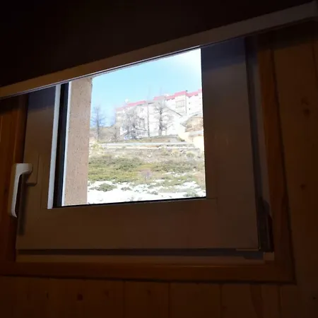 Apartment De Madera Muy Calido Con Buenas Vistas Y Wifi